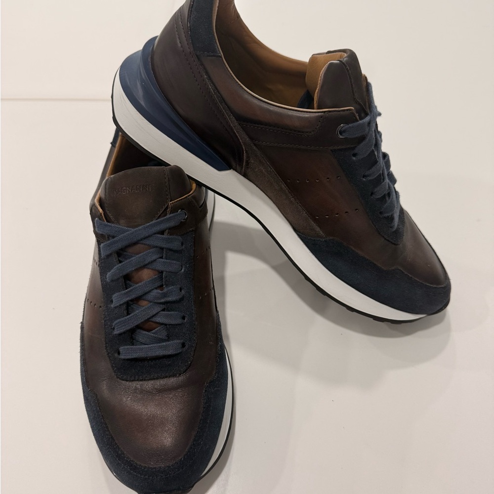 Magnanni Men's Brown and Blue Sneakers